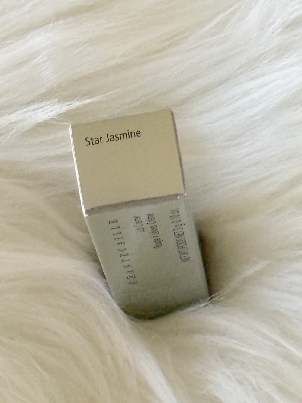 CHANTECAILLE LIP CRÈME NIB NEW IN BOX STAR JASMINE NWT - Picture 2 of 3